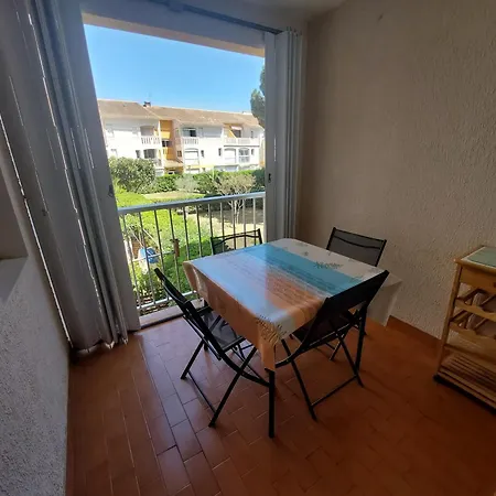 Pour 4, Proche Plage, Commerces Et Parking Privé - Fr-1-776-63